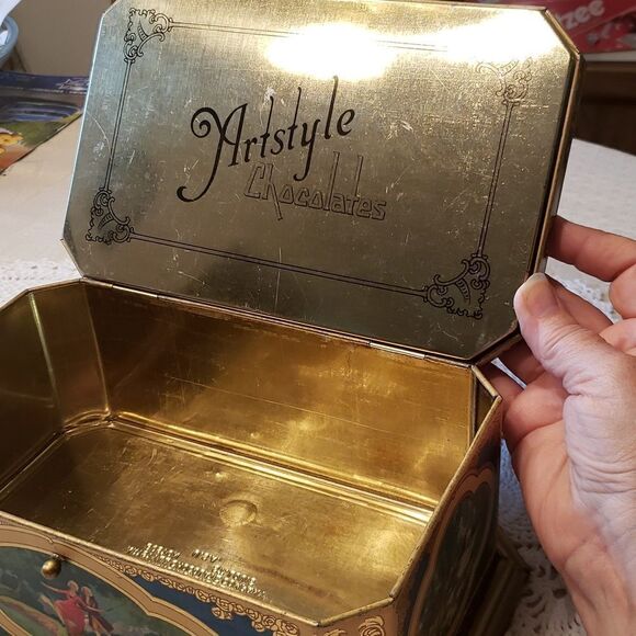 Vintage Metal Hinged Artstyle Chocolates Candy Box Tin w/ Victorian Scenes - Picture 12 of 14